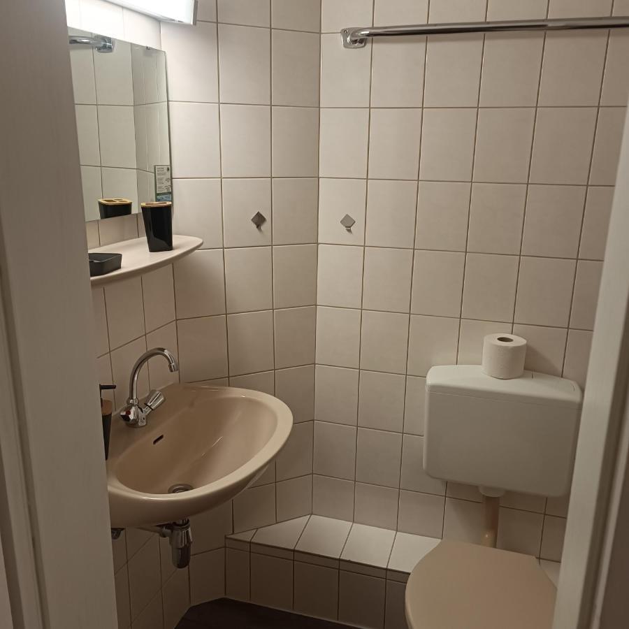 Hotel Hasselberg ไคเซอร์สเลาเทิร์น ภายนอก รูปภาพ