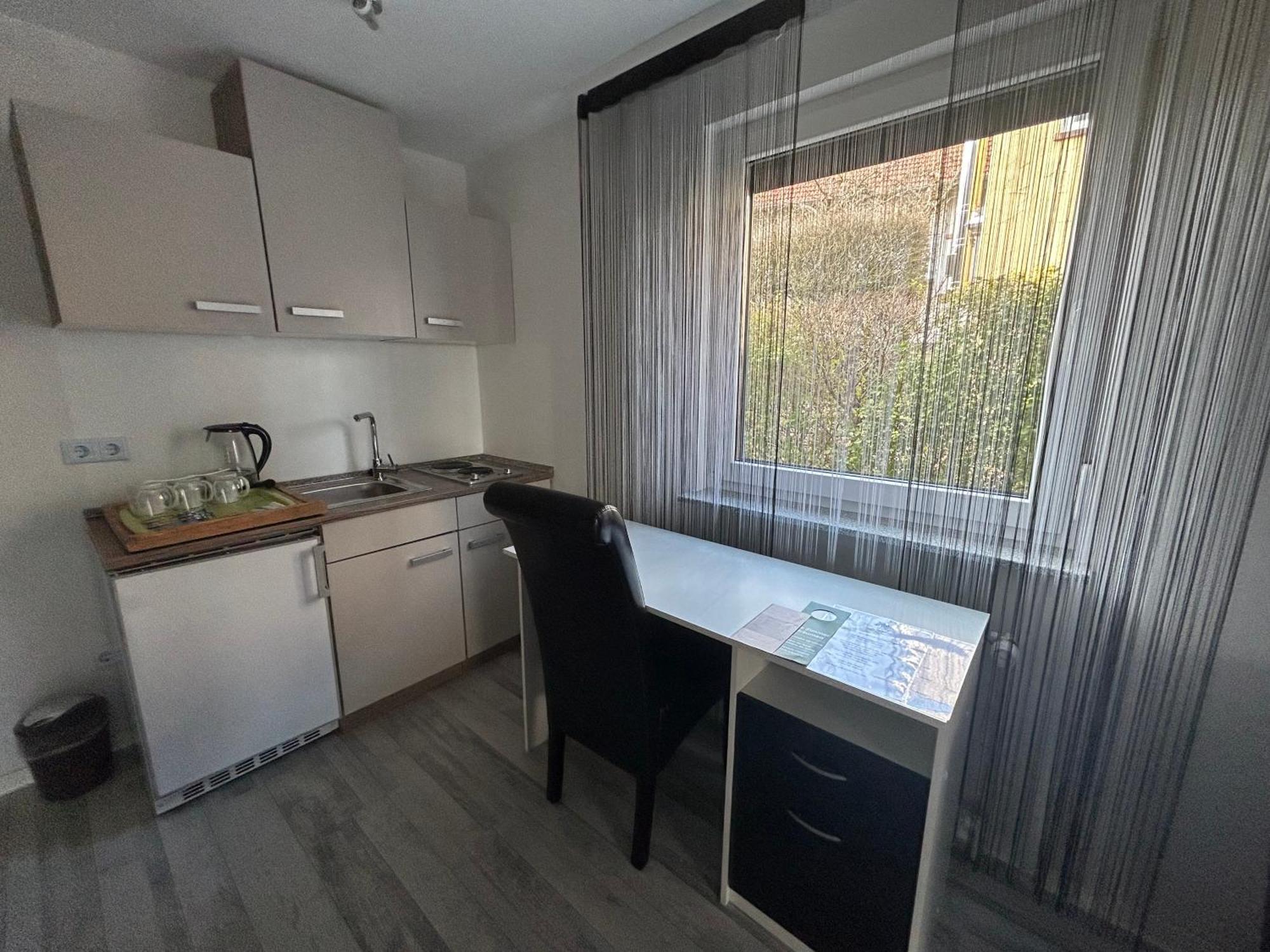 Hotel Hasselberg ไคเซอร์สเลาเทิร์น ภายนอก รูปภาพ