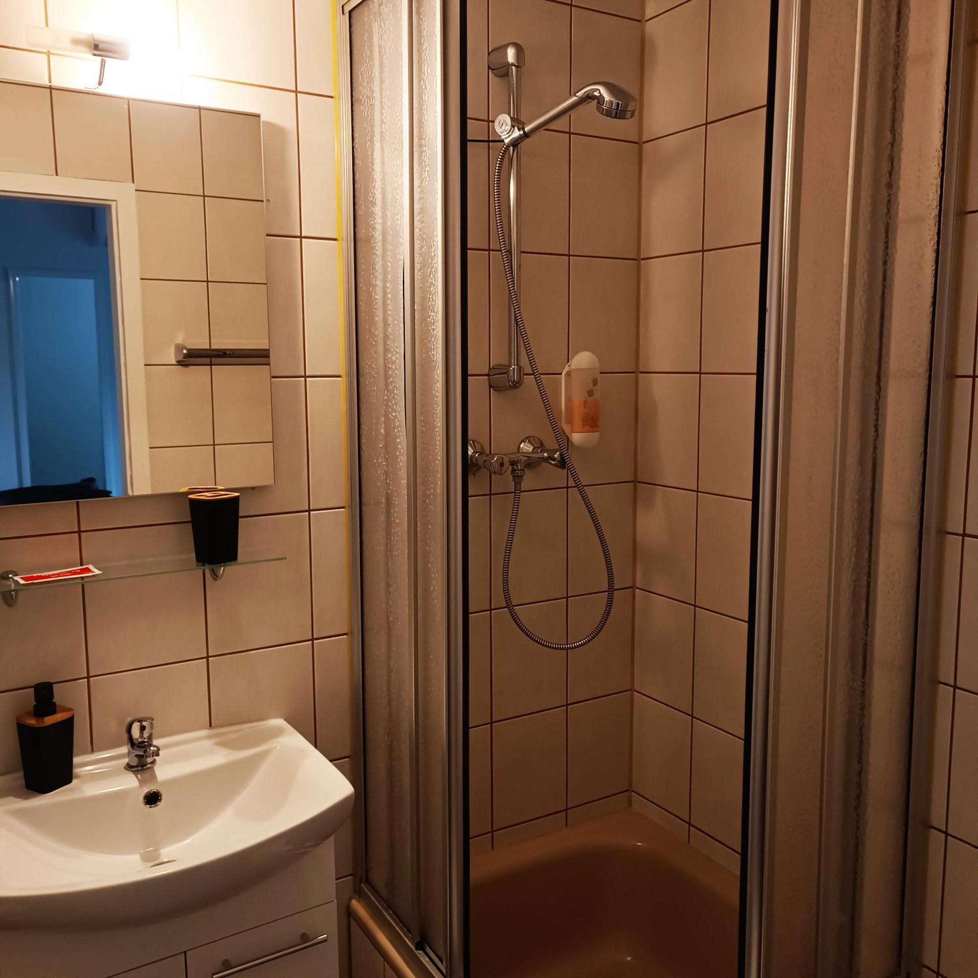 Hotel Hasselberg ไคเซอร์สเลาเทิร์น ภายนอก รูปภาพ